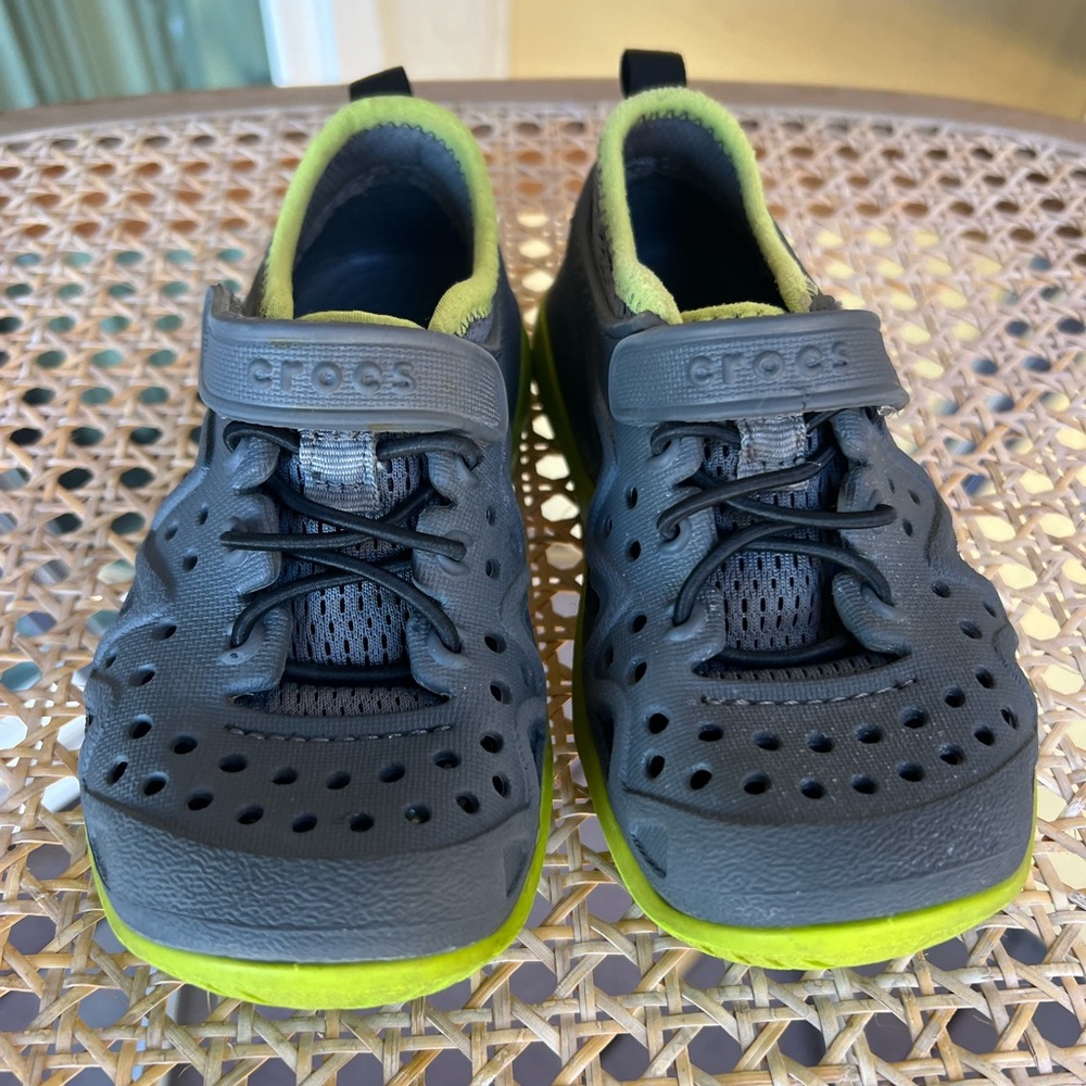 Crocs Swiftwater Play Shoes size 10 - Picture 2 of 7